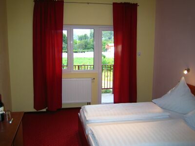 Hotel Safrane, Baile Herculane, judetul Caras Severin