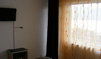 Pensiunea Danubia, Eselnita, judetul Mehedinti