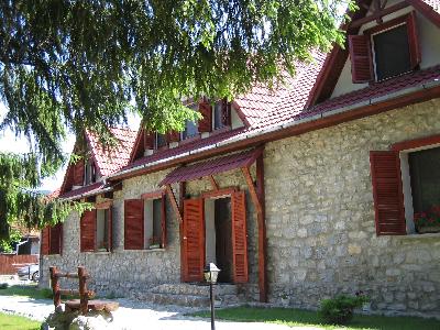 Pensiunea Casa Iliana, Valea Iadului, judetul Brasov