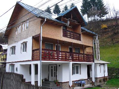 Pensiunea Casa Traditionala Buburuza, Podu Dambovitei, judetul Arges