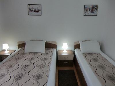 Hotel Saras Sons, Baile Herculane, judetul Caras Severin