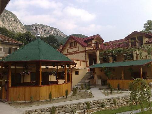 Pensiunea La Johnny, Baile Herculane, judetul Caras Severin