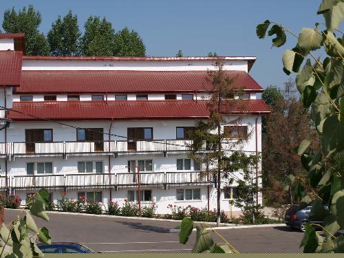 Pensiunea Complex Turistic Bradul, Tomesti, judetul Iasi